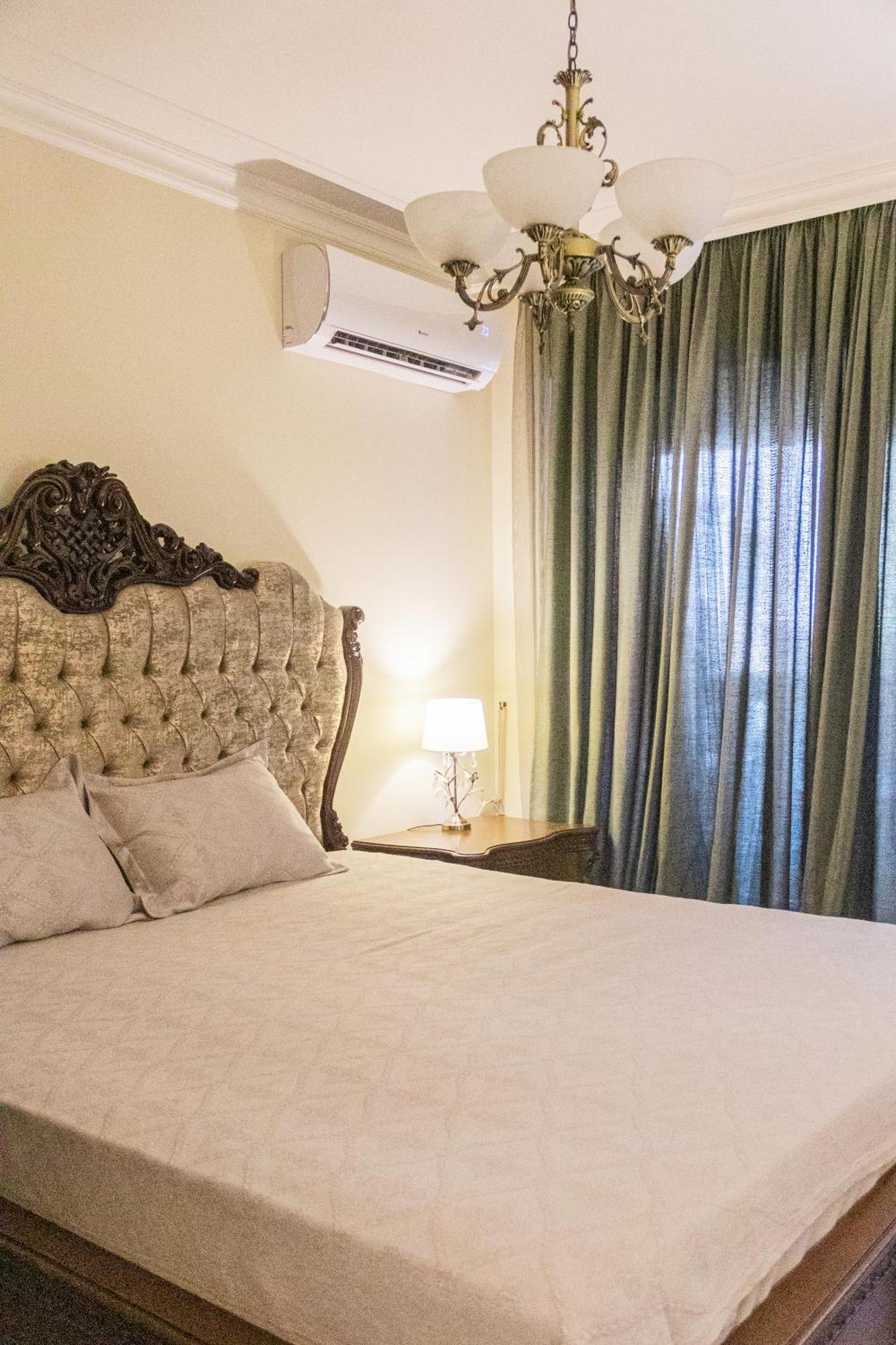 Central Luxury Antique Apartment Varna Ngoại thất bức ảnh